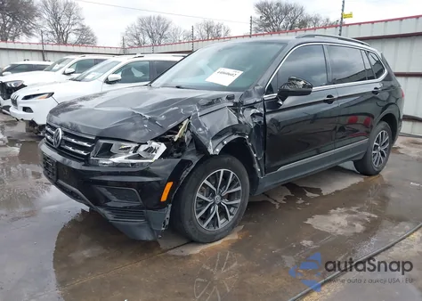 2020 Volkswagen Tiguan 2.0T Se/2.0T Se R-Line Black/2.0T Sel из США, поврежденный, VIN 3VV2B7AX9LM108692